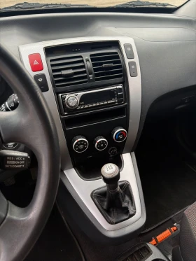 Hyundai Tucson 2.0 - Много Запазен, снимка 11
