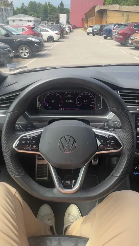 VW Tiguan R-Line 2.0 TSI 4Motion DSG 245 кс от 1-ви собствен, снимка 8
