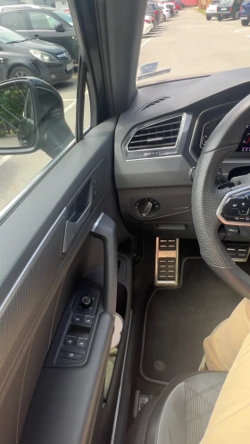 VW Tiguan R-Line 2.0 TSI 4Motion DSG 245 кс от 1-ви собствен, снимка 10