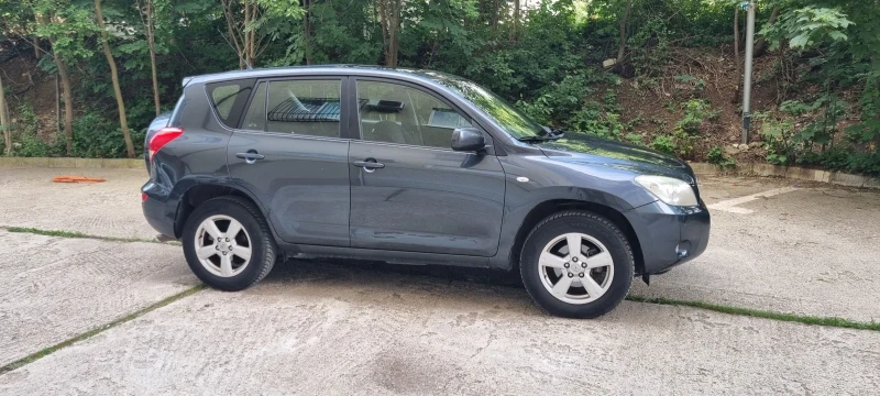 Toyota Rav4 2.0  VVT-i, снимка 6 - Автомобили и джипове - 48524519