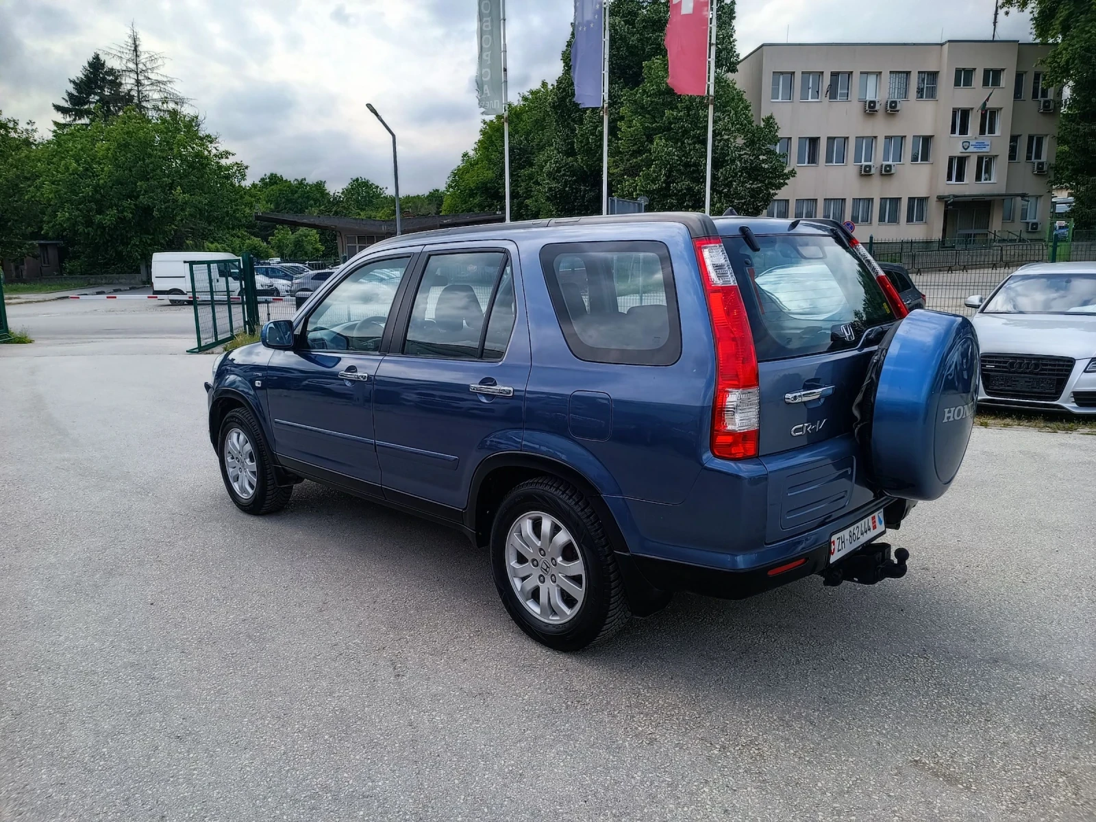 Honda Cr-v 2.0i-150кс-ШВЕЙЦАРИЯ-РЪЧКА-4Х4-FACELIFT - изображение 6