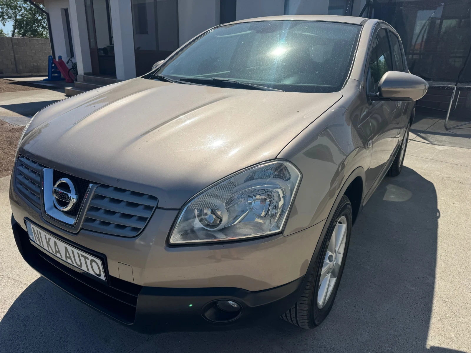Nissan Qashqai  1.5 dCi 4x4 Tekna (78 kw) 110 k.с. - изображение 6