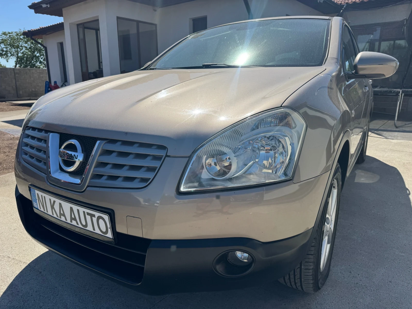 Nissan Qashqai  1.5 dCi 4x4 Tekna (78 kw) 110 k.с. - изображение 5