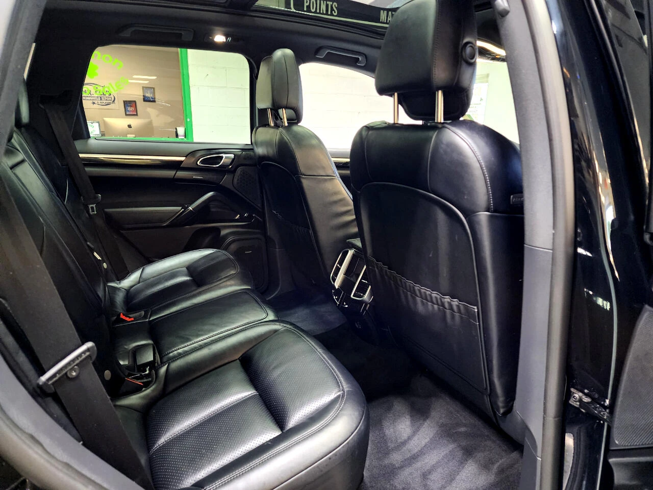 Porsche Cayenne E-HYBRID S PLATINUM EDITION* SOFT CLOSE* PANO | Mobile.bg   13