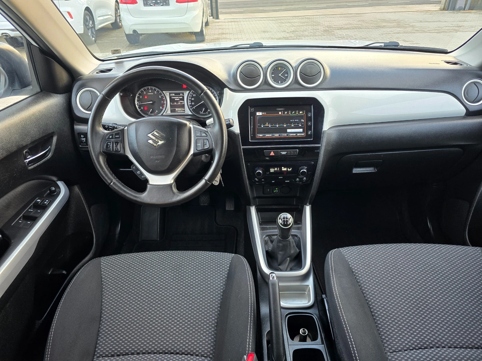 Suzuki Vitara 1, 6Бензин/Газ, Нави, Камера, Евро 6! - изображение 10