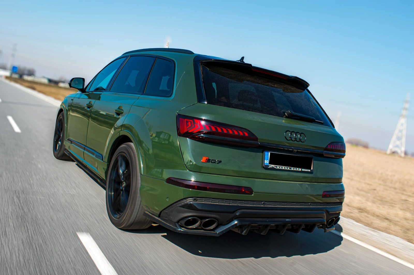 Audi Q7 55TFSI Quattro S-line 7места | B&O | HUD | , снимка 4 - Автомобили и джипове - 53832289