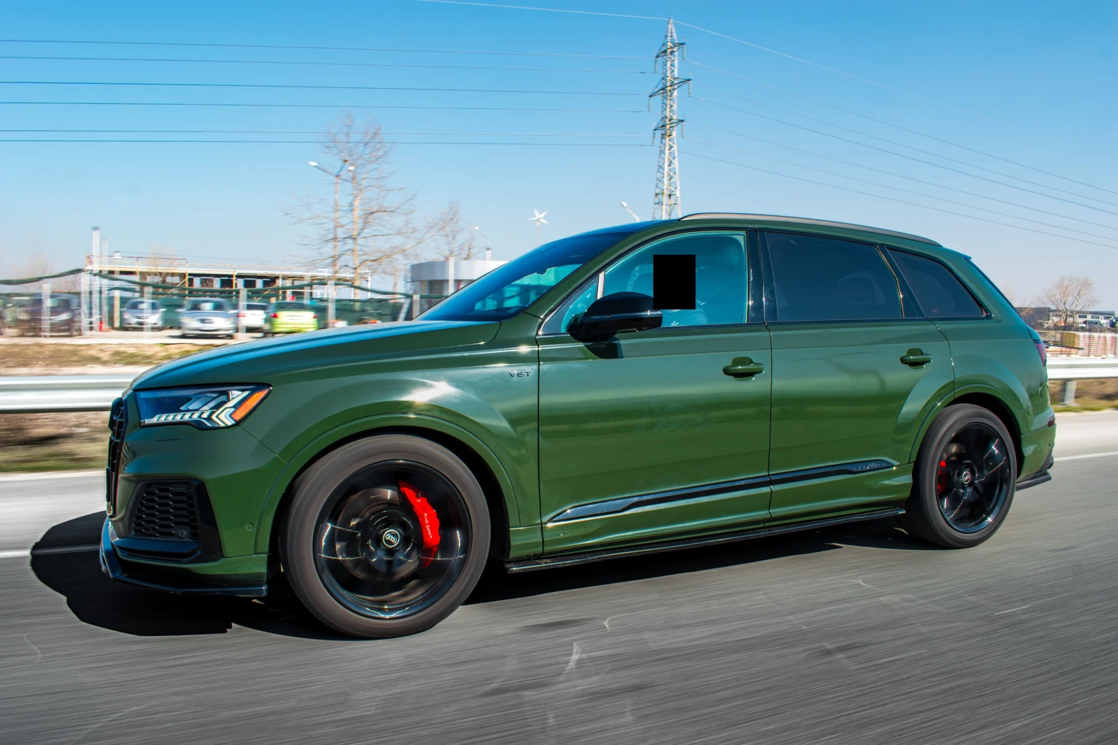 Audi Q7 55TFSI Quattro S-line 7места | B&O | HUD | , снимка 3 - Автомобили и джипове - 53832289