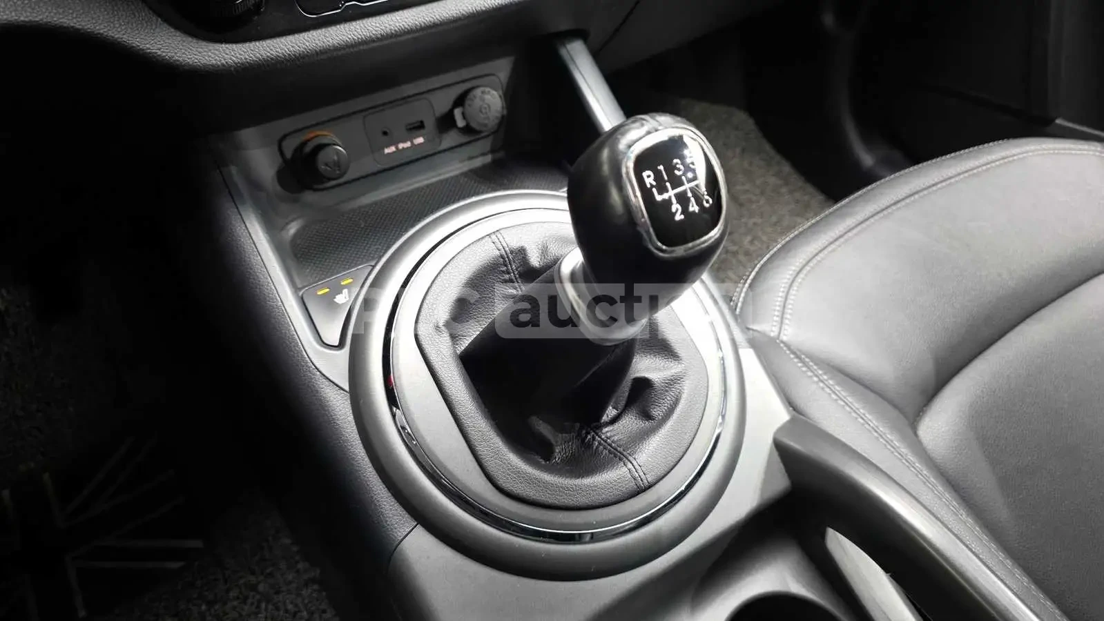 Kia Sportage 2013, снимка 13 - Автомобили и джипове - 54111567