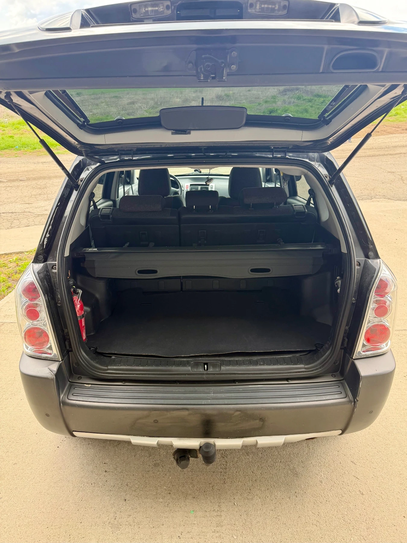 Hyundai Tucson 2.0 - Много Запазен, снимка 9 - Автомобили и джипове - 54255441