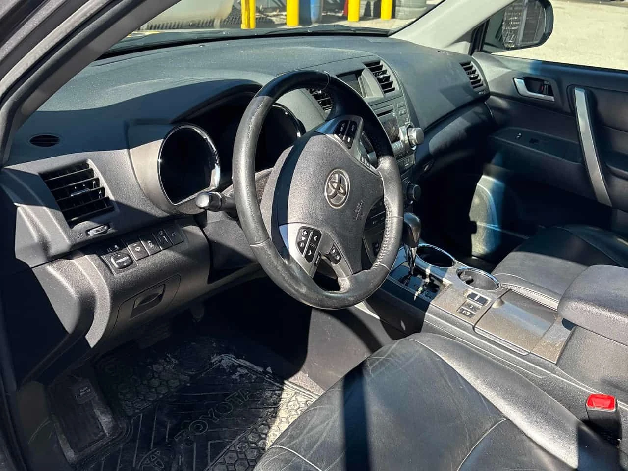 Toyota Highlander  4WD | 3.5L | PANO | ЗАДНА КАМЕРА , снимка 7 - Автомобили и джипове - 54608501