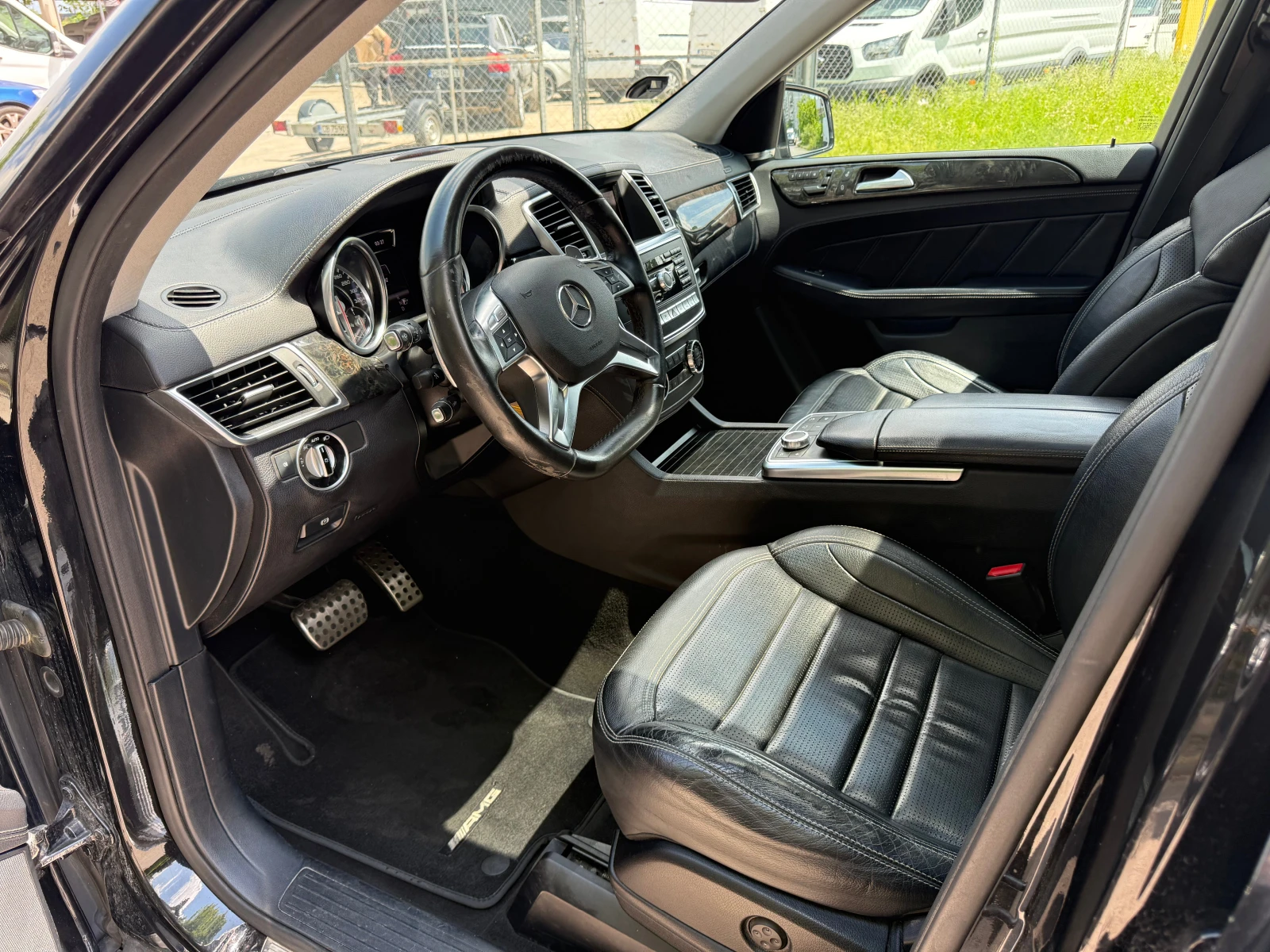Mercedes-Benz ML 63 AMG, снимка 9 - Автомобили и джипове - 54746693
