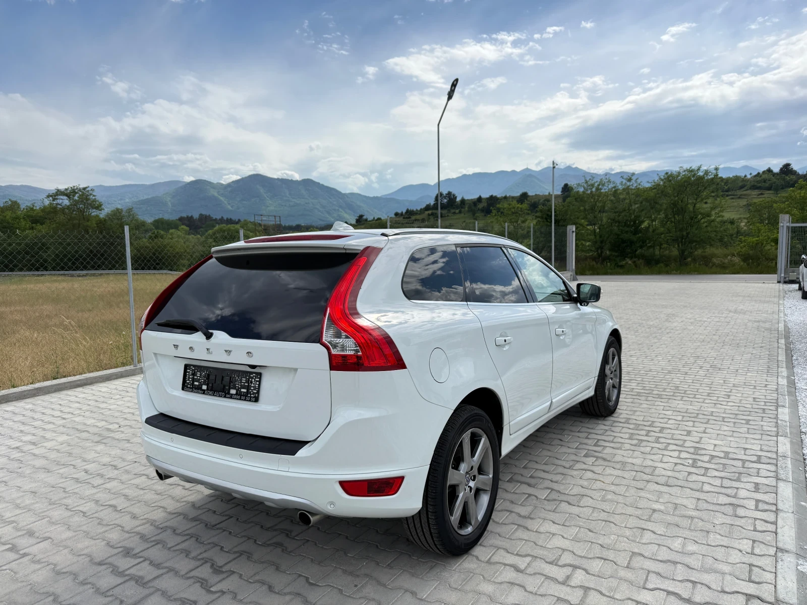 Volvo XC60 AWD PANORAMA ШВЕЙЦАРИЯ, снимка 6 - Автомобили и джипове - 54788022