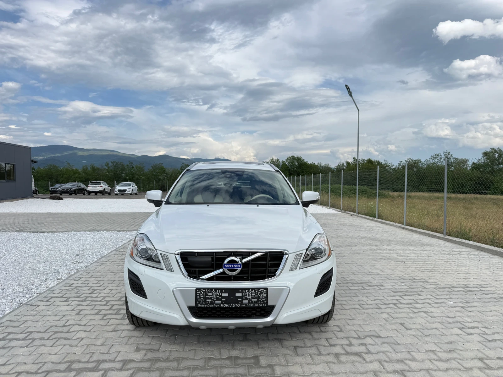 Volvo XC60 AWD PANORAMA ШВЕЙЦАРИЯ, снимка 2 - Автомобили и джипове - 54788022