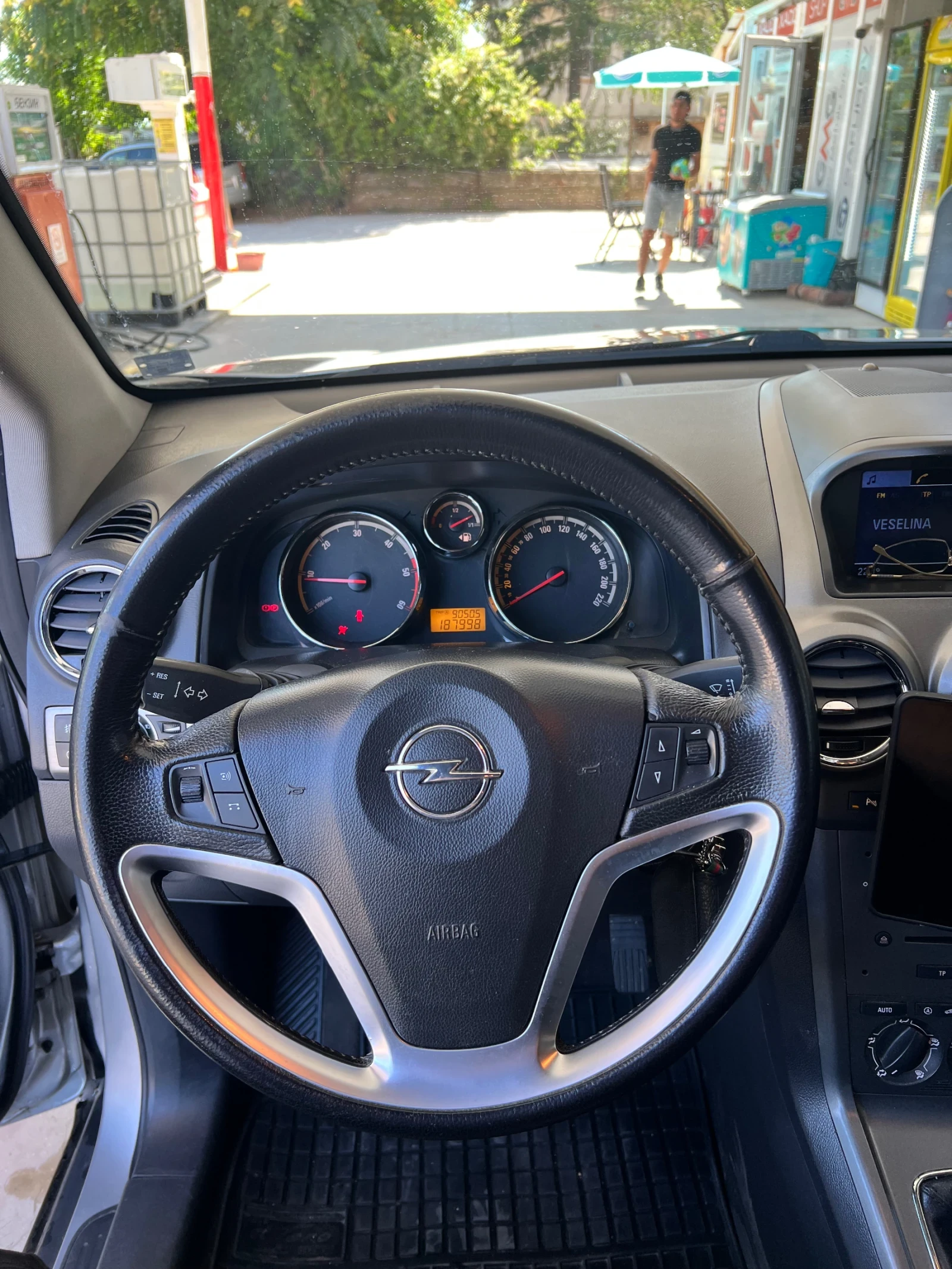 Opel Antara, снимка 9 - Автомобили и джипове - 55486166
