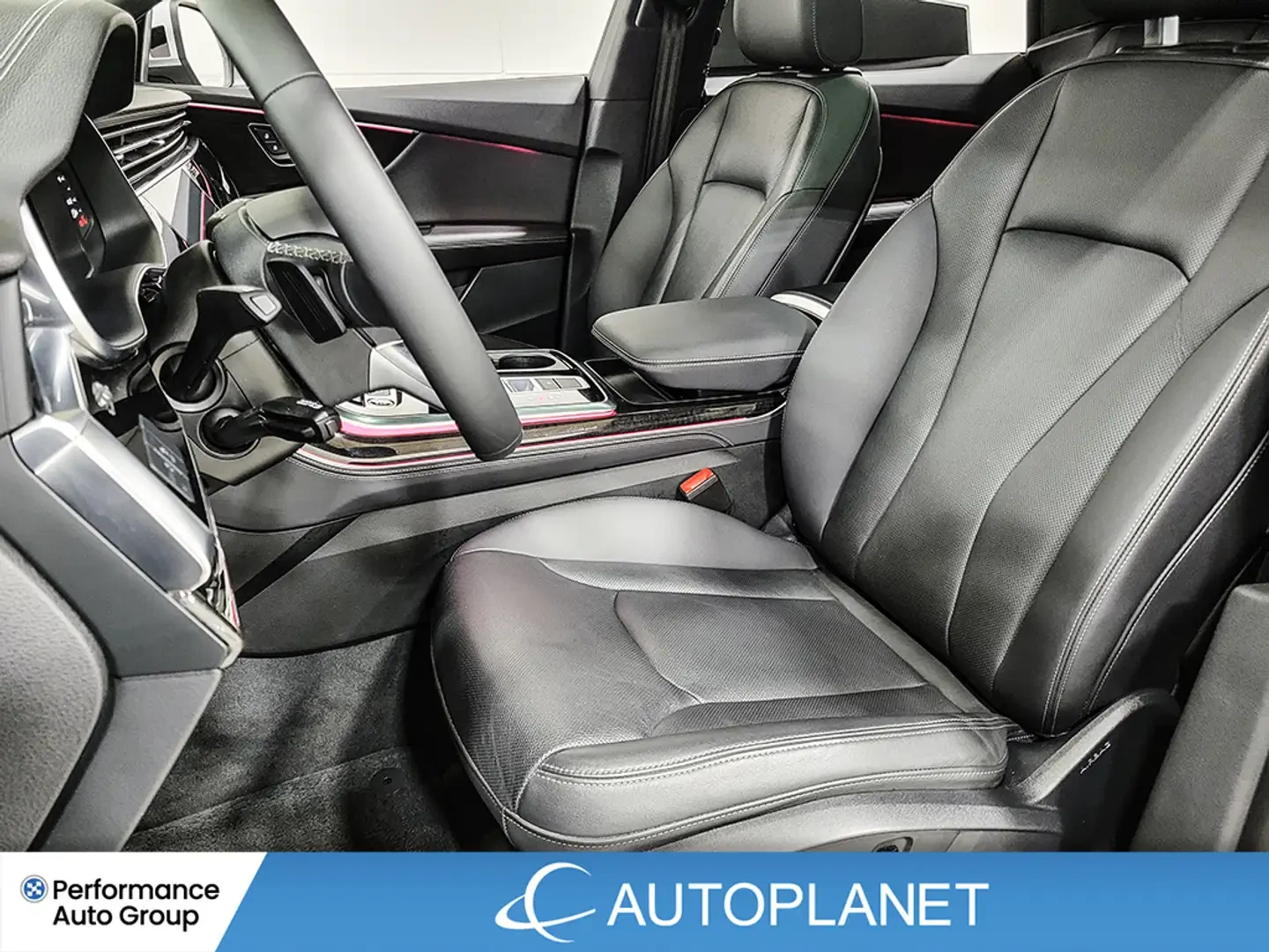 Audi Q8 55TFSI* MATRIX* S* LINE* ОБДУХВАНЕ* ДИСТРОНИК* , снимка 16 - Автомобили и джипове - 55787610
