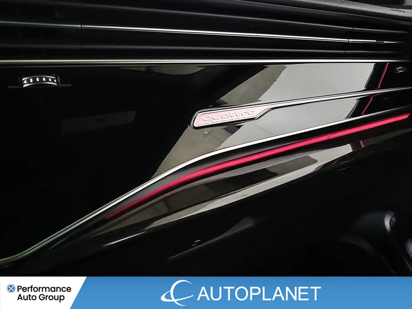Audi Q8 55TFSI* MATRIX* S* LINE* ОБДУХВАНЕ* ДИСТРОНИК* , снимка 13 - Автомобили и джипове - 55787610