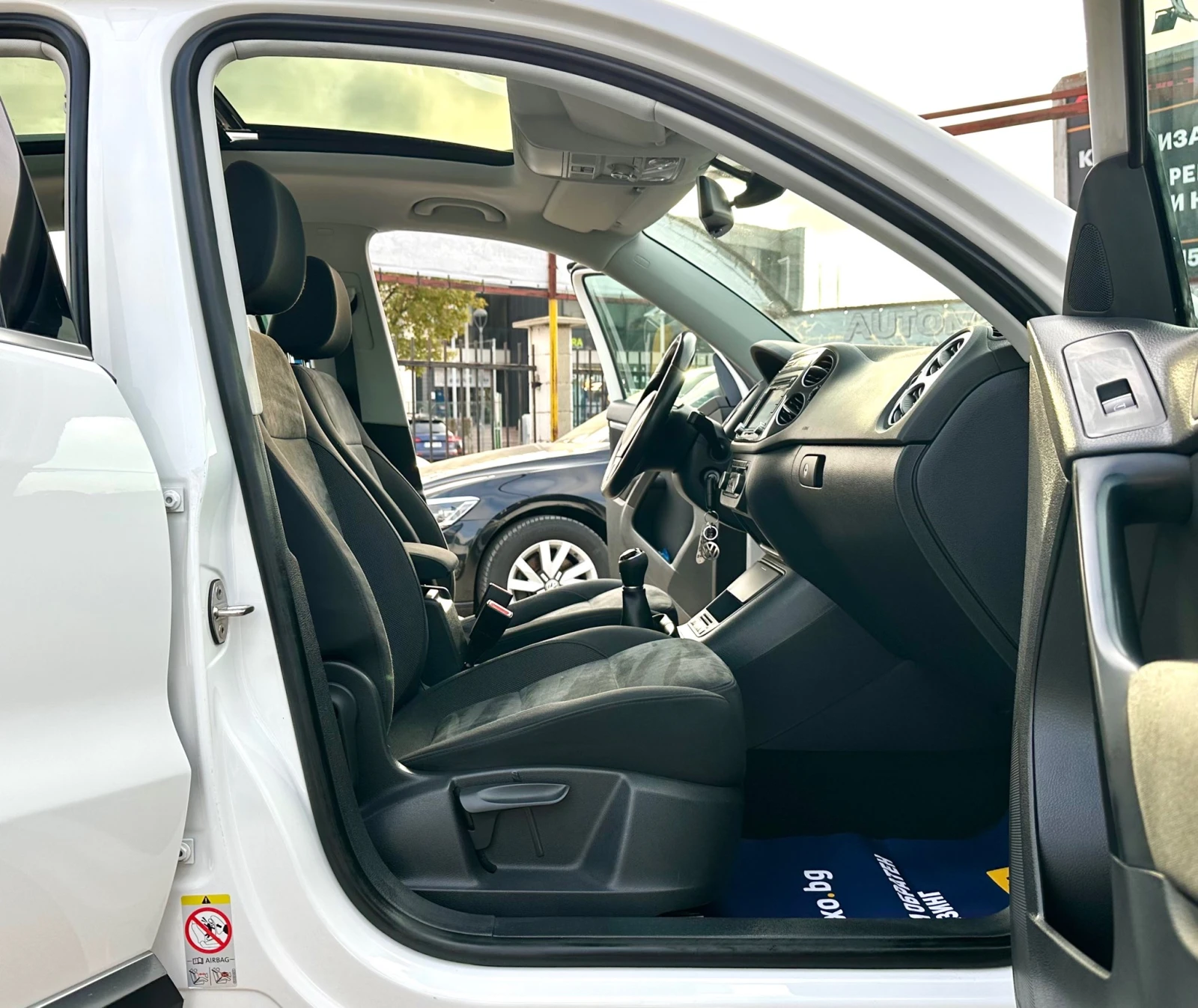 VW Tiguan 2.0TDI 110HP HIGHT LINE PANORAMA FULL | Mobile.bg � ����������� 11