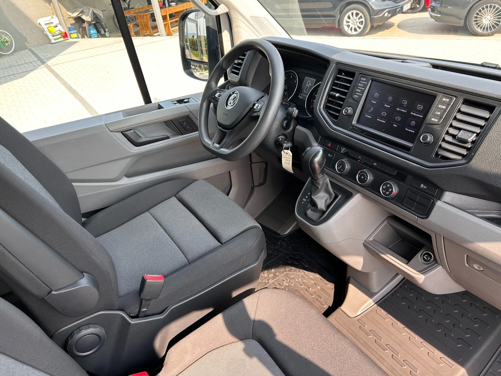 VW Crafter 2.0TDI до 3,5т. 4,35м. Клима EURO 6  - изображение 9