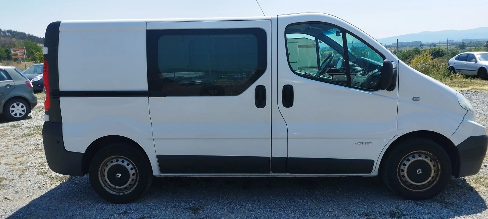 Renault Trafic 2.0 DCI-114к.с Клима - изображение 4