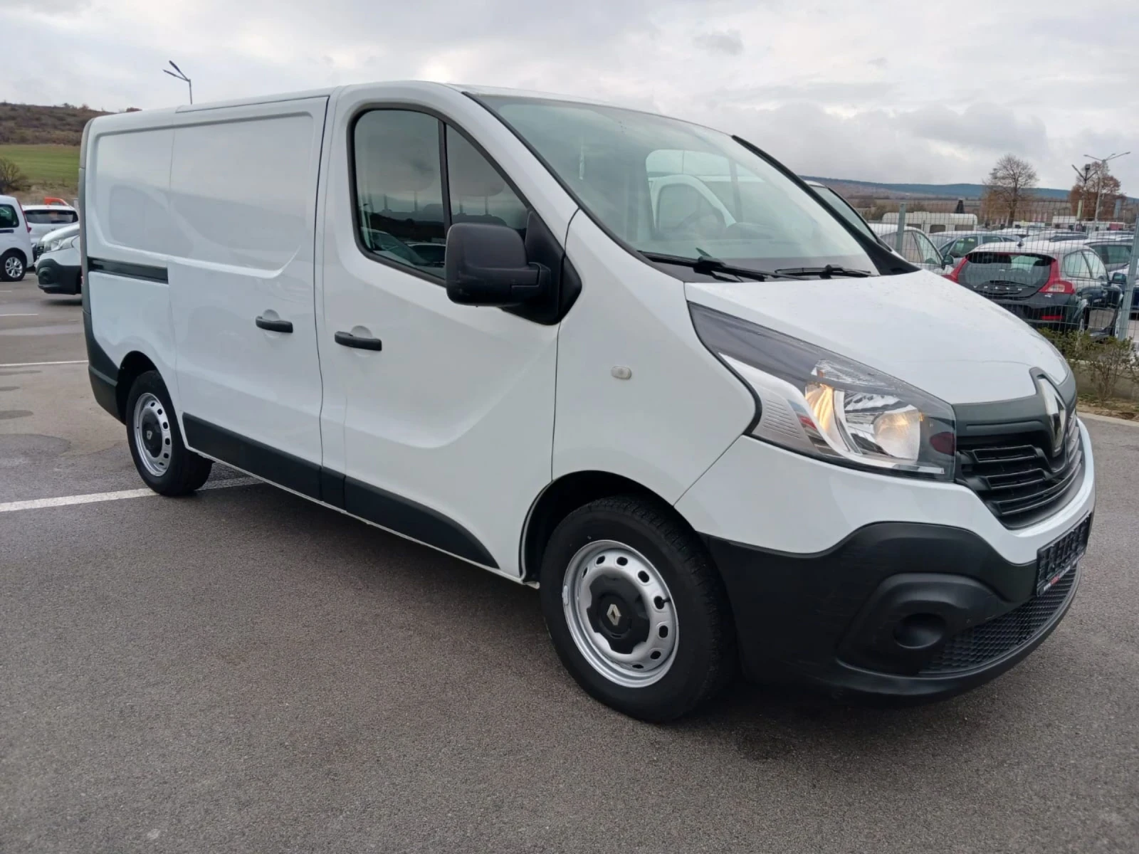 Renault Trafic 1.6 dci - изображение 4