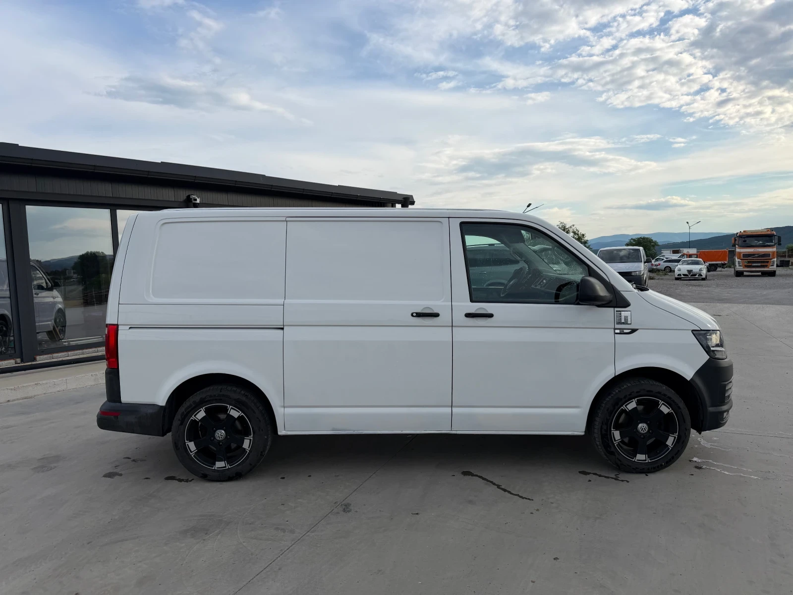VW T6 Transporter, снимка 8 - Бусове и автобуси - 54857026