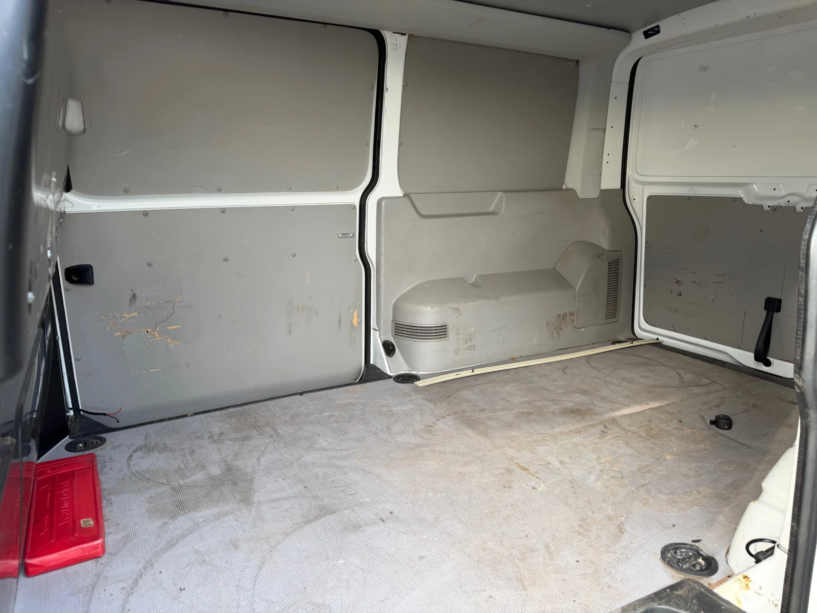 VW T6 Transporter, снимка 13 - Бусове и автобуси - 54857026