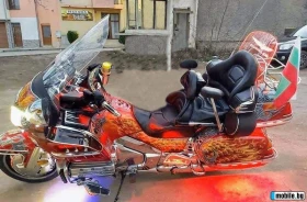 ������ Honda Gold Wing