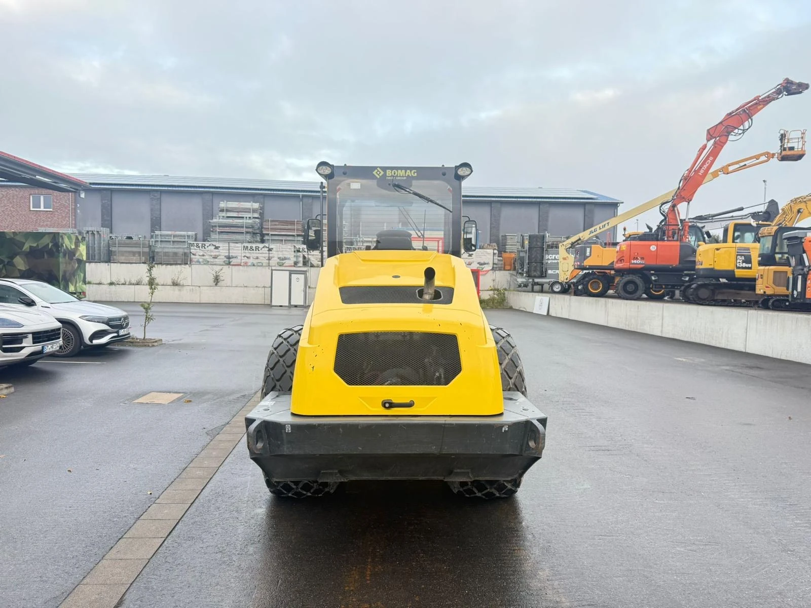 Валяк BOMAG BW 213 D ОБСЛУЖЕН ЛИЗИНГ - изображение 2