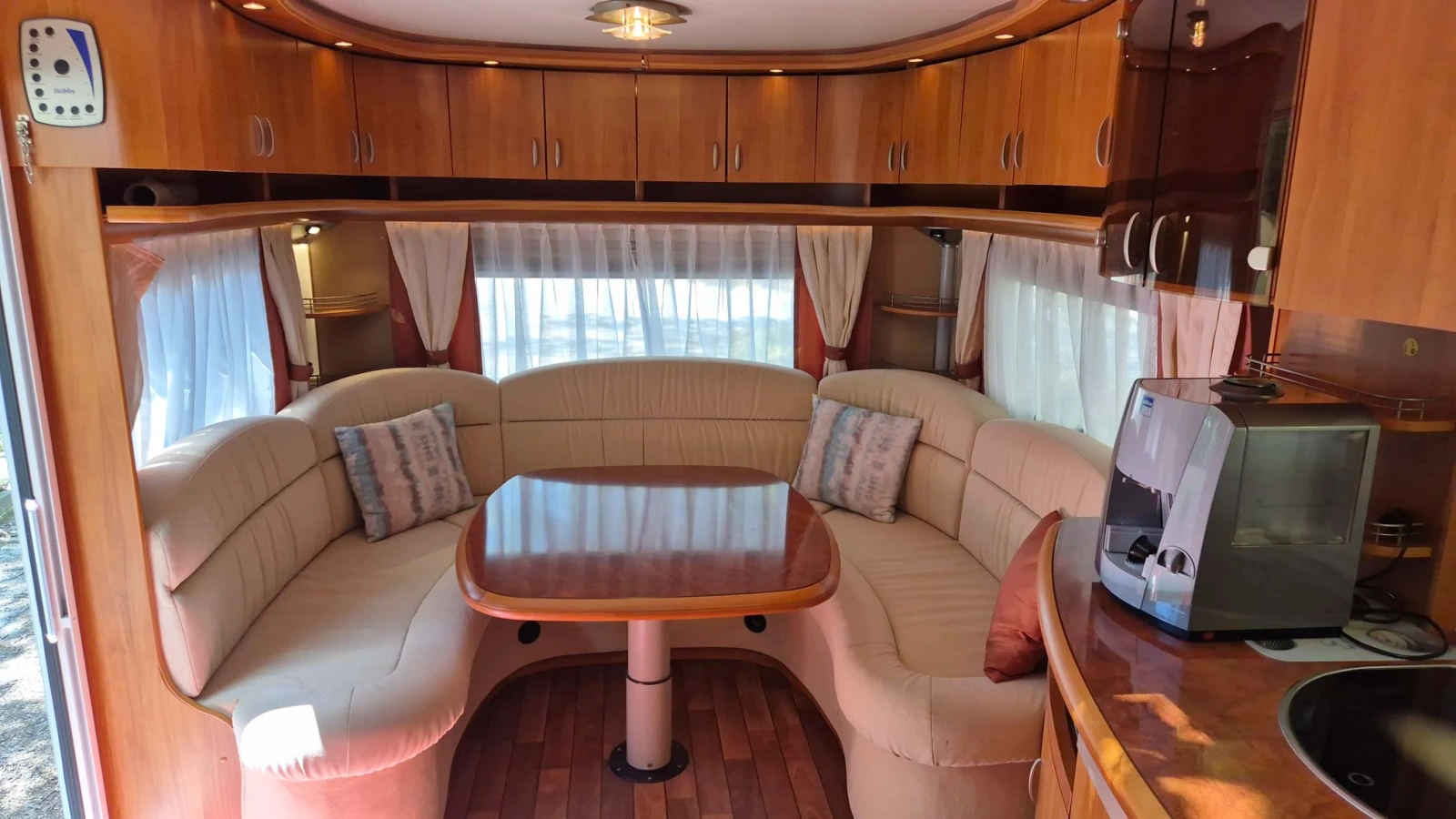 Каравана Hobby 560 EXCELSIOR - изображение 2
