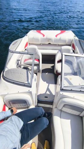 Моторна яхта Stingray LX185, снимка 6