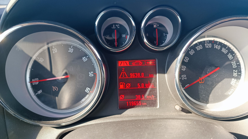Opel Astra Седан 120 000 км., снимка 7 - Автомобили и джипове - 45440176