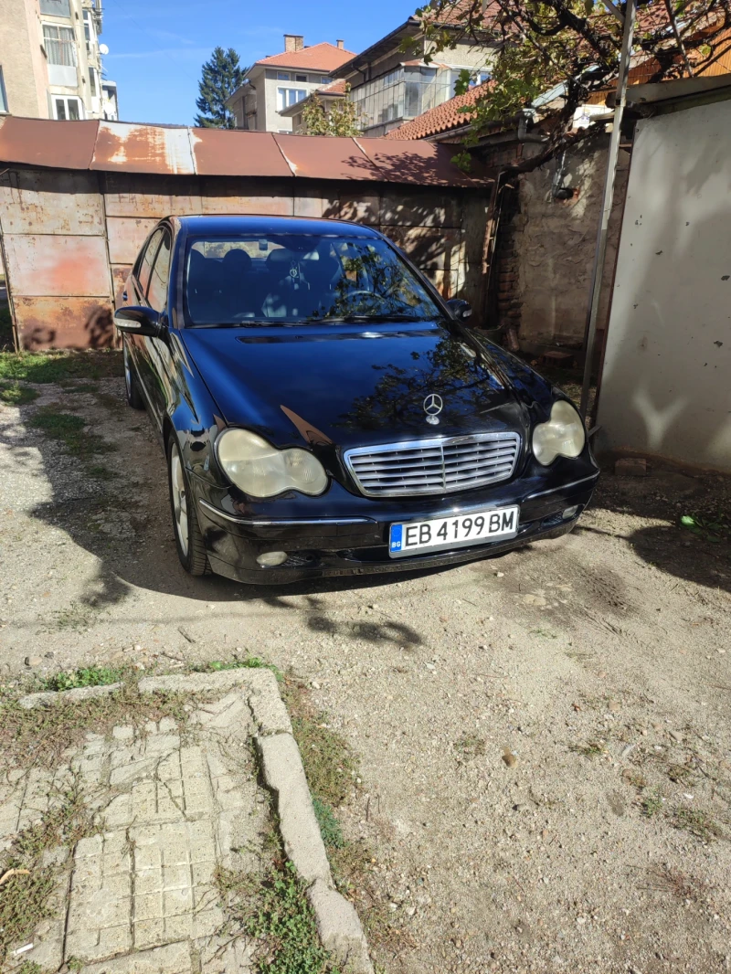 Mercedes-Benz C 220, снимка 1 - Автомобили и джипове - 47434139