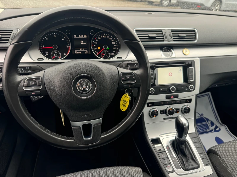 VW CC 2.0 TDI NAVI Топ Състояние, снимка 9 - Автомобили и джипове - 47965393