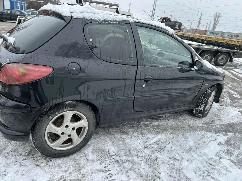 Peugeot 206 1.6 HDi 109 коня, снимка 10 - Автомобили и джипове - 48760009