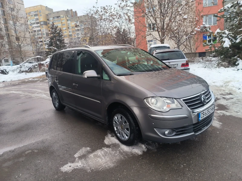 VW Touran, снимка 1 - Автомобили и джипове - 49066768