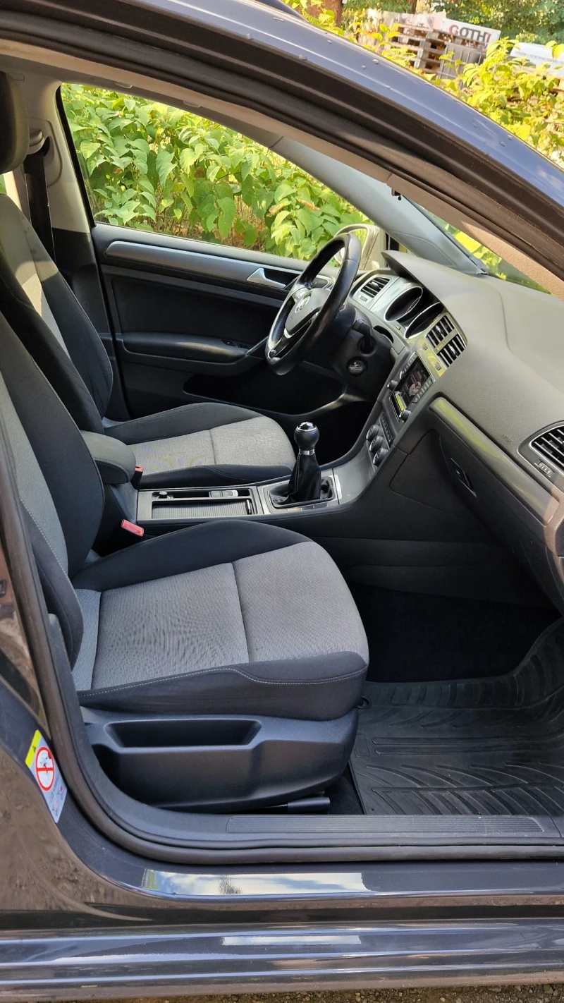 VW Golf Variant 1.6 TDI, снимка 16 - Автомобили и джипове - 51398908