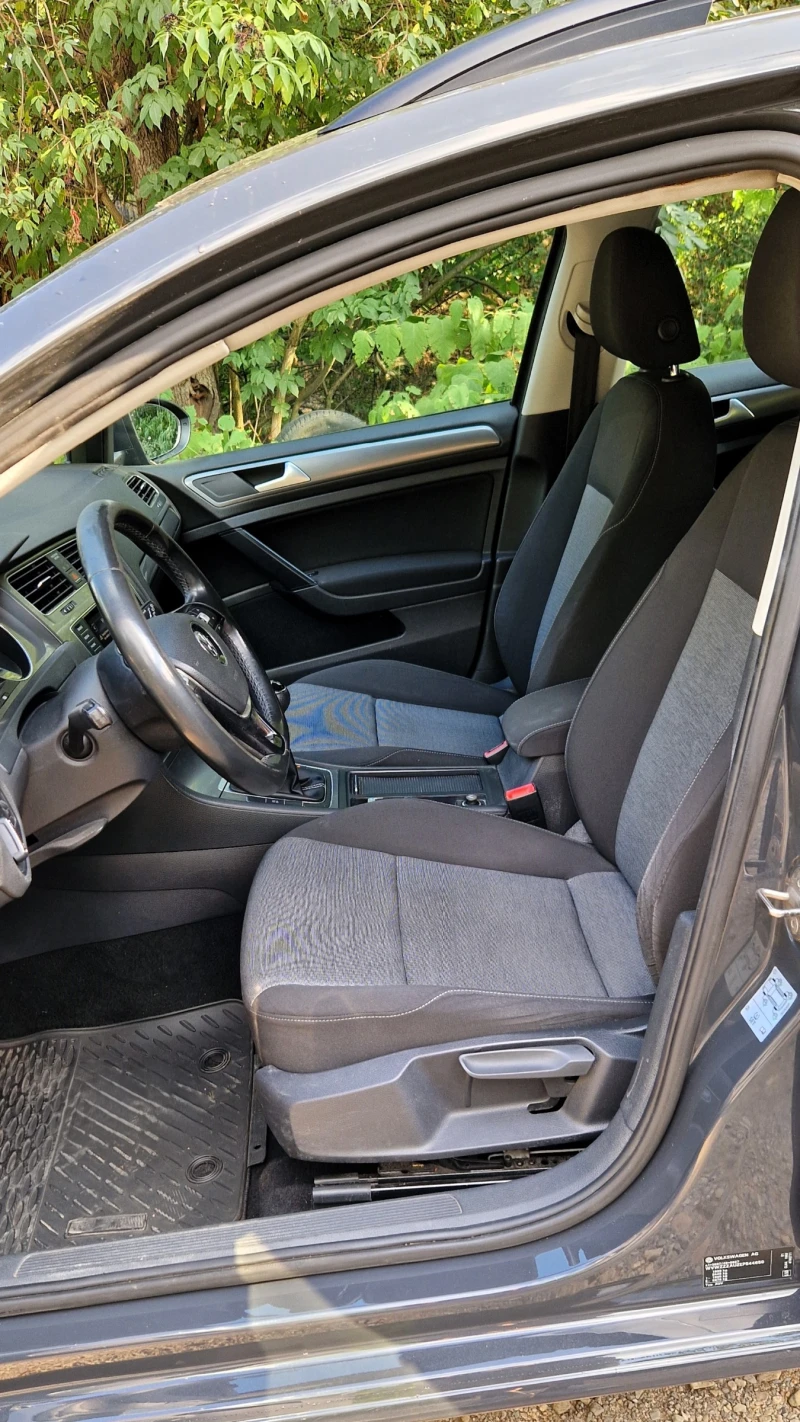 VW Golf Variant 1.6 TDI, снимка 11 - Автомобили и джипове - 51398908
