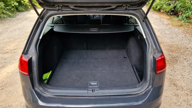 VW Golf Variant 1.6 TDI, снимка 10 - Автомобили и джипове - 51398908