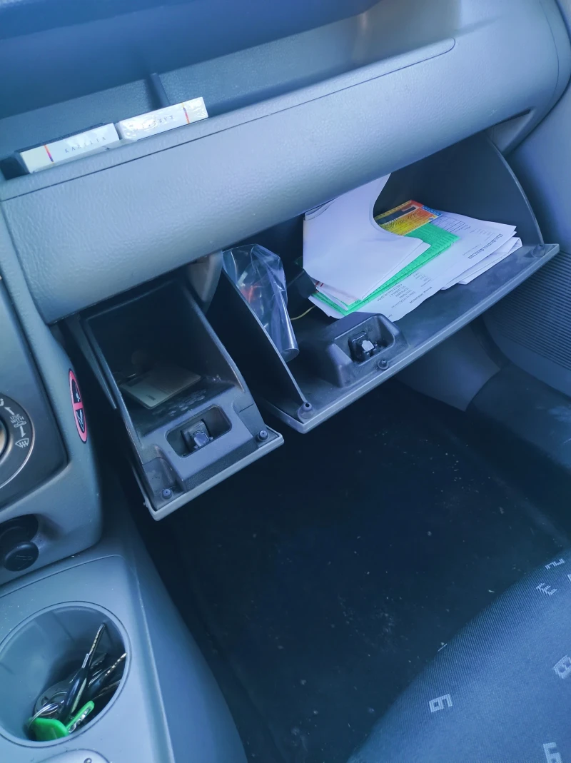 Mazda 2 16V, снимка 12 - Автомобили и джипове - 52231726