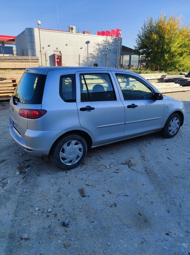 Mazda 2 16V, снимка 3 - Автомобили и джипове - 52231726