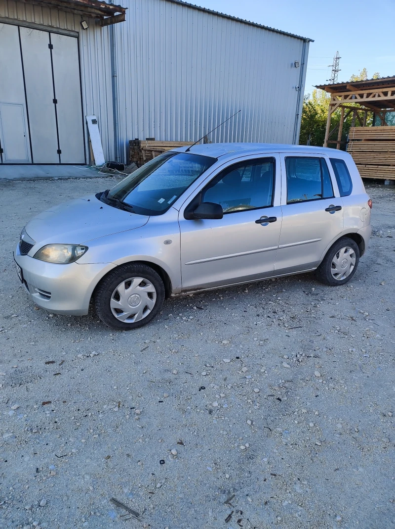 Mazda 2 16V, снимка 2 - Автомобили и джипове - 52231726