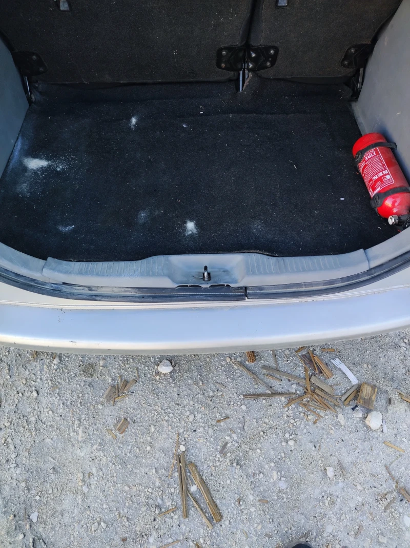 Mazda 2 16V, снимка 10 - Автомобили и джипове - 52231726