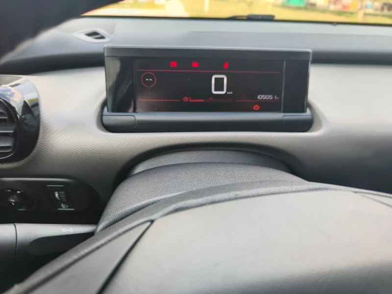 Citroen C4 Cactus 2020 1.2 PureTech 110 к.с., снимка 8 - Автомобили и джипове - 52900049