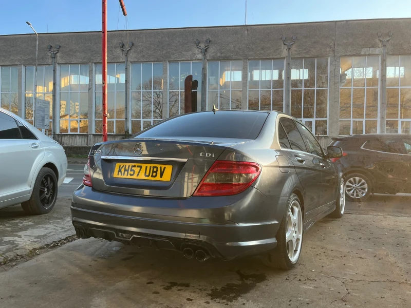 Mercedes-Benz C 220 AMG PAKCET, снимка 6 - Автомобили и джипове - 52753110