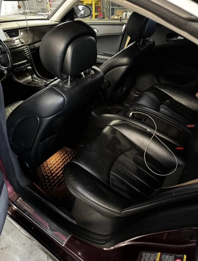 Mercedes-Benz CLS 500 * * V8* * CARFAX* * АВТОКРЕДИТ* * , снимка 8 - Автомобили и джипове - 52822093