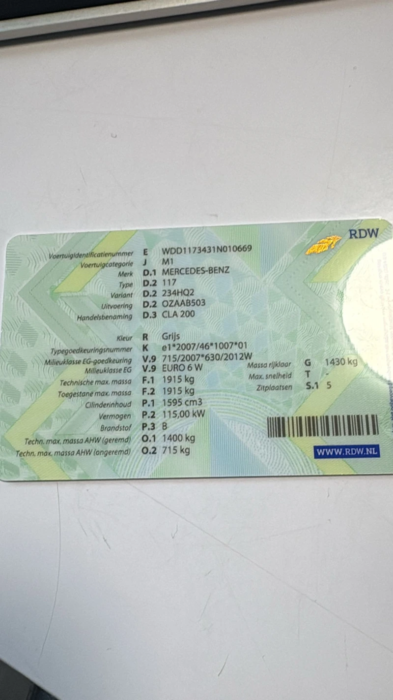 Mercedes-Benz CLA 200 АВТОМАТИК , снимка 8 - Автомобили и джипове - 52823454