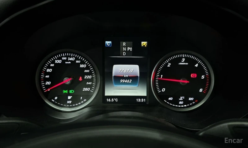 Mercedes-Benz C 200, снимка 8 - Автомобили и джипове - 52971933