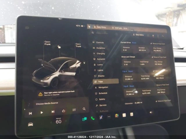 Tesla Model Y AWD/LONG RANGE DUAL MOTOR ALL-WHEEL DRIVE, снимка 7 - Автомобили и джипове - 48868085