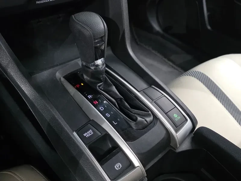 Honda Civic  2.0 10TH GENERATION, снимка 9 - Автомобили и джипове - 55086875
