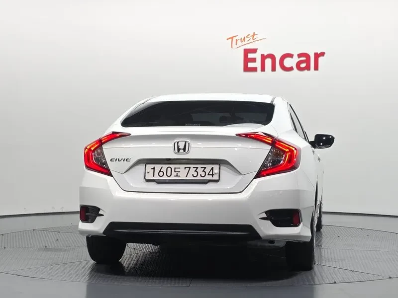 Honda Civic  2.0 10TH GENERATION, снимка 4 - Автомобили и джипове - 55086875